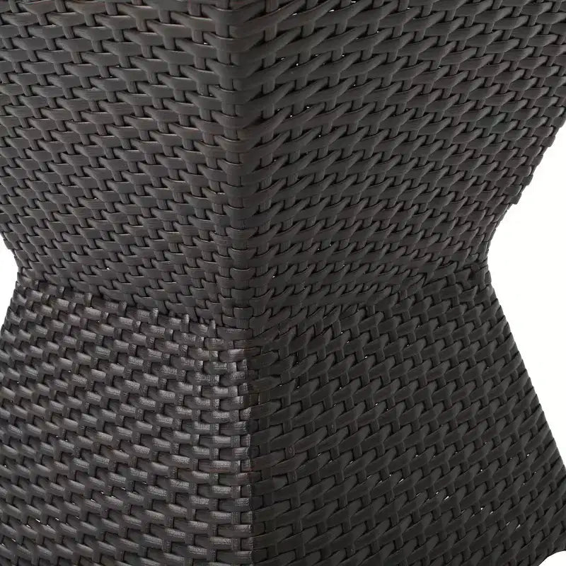 Table d'appoint en rotin de 40 cm avec un cadre en fer brun résistant