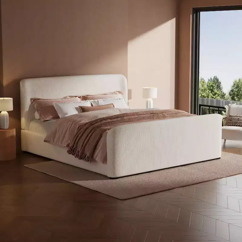 Lit plateforme rembourré Bouclé avec tête de lit et pied de lit matelassés