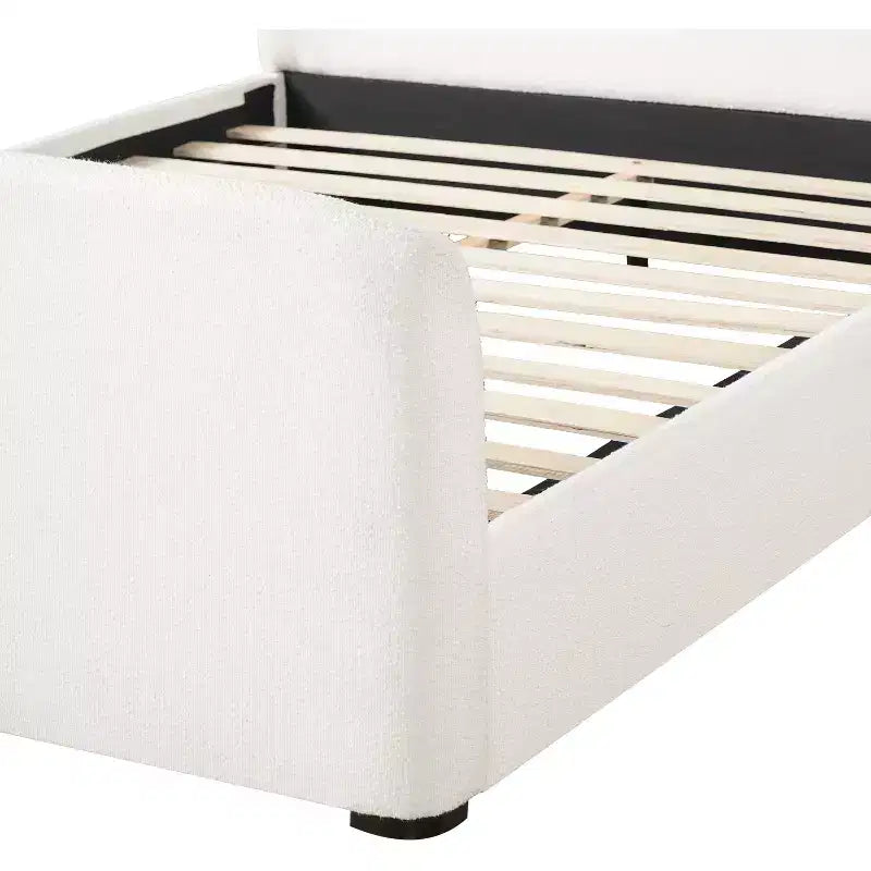 Lit plateforme rembourré Bouclé avec tête de lit et pied de lit matelassés