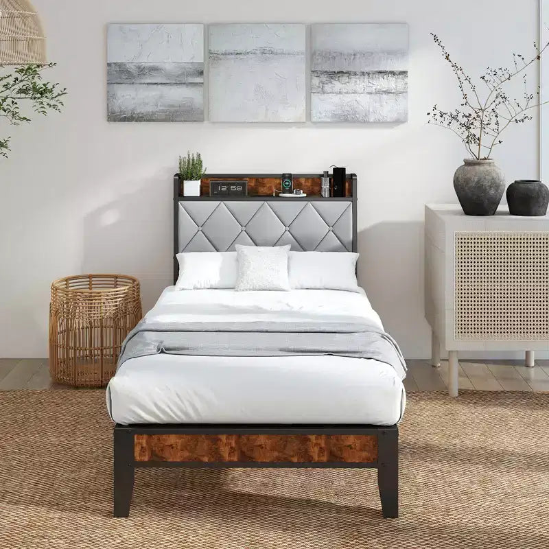 Lit plateforme rembourré silencieux avec étagère de tête de lit montage facile pas besoin de sommier tapissier